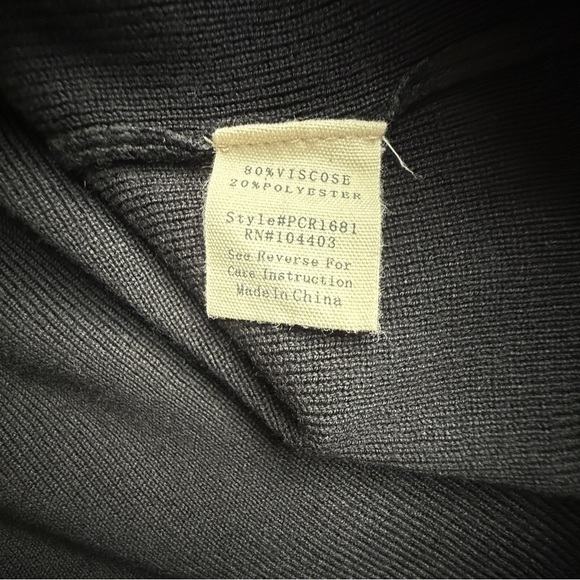 Perch by Blu Pepper Black Scalloped Knit Tank Top Size 2X - Picture 4 of 7